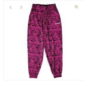 Raskol Apperal dump cover pink zebra pants